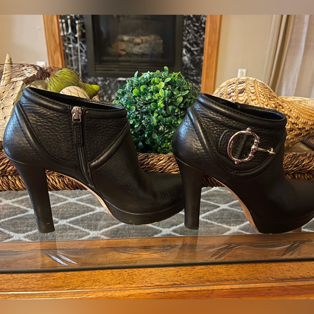 Gucci flatform ankle boots